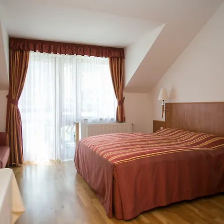 Club Am Kreischberg Hotel 4*